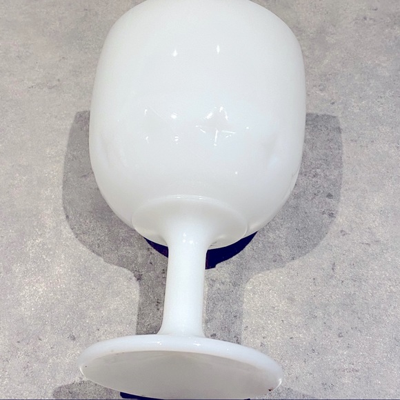 Vintage Milk glass footed cup - Picture 6 of 7